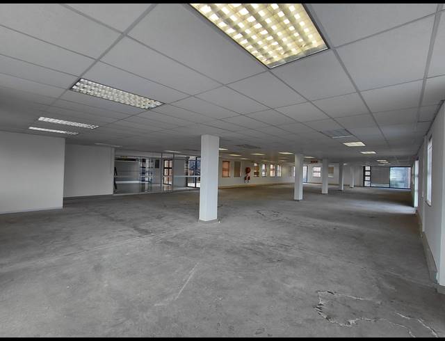 472M² OFFICE TO LET IN PAULSHOF
